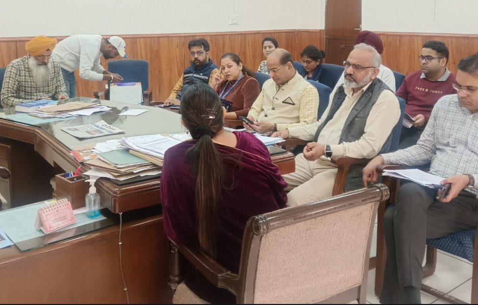 Meeting to resolve pending loan applications in banks under two schemes